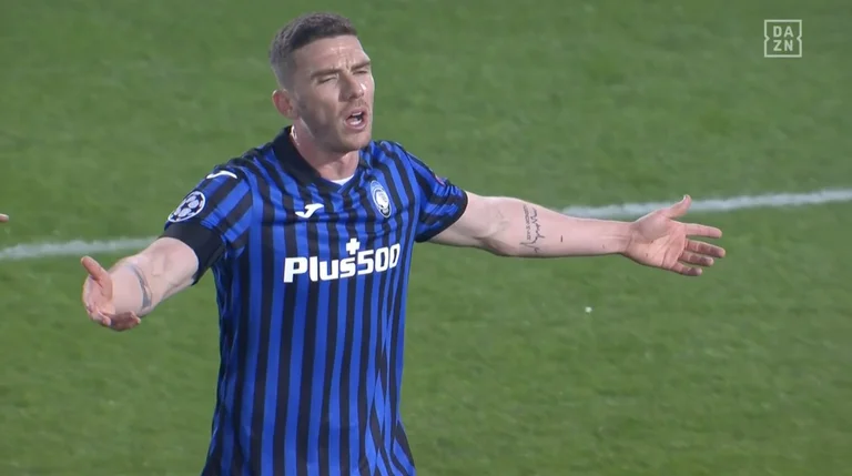 U përjashtua me të kuq, Freuler reagon ‘gjyhnashëm’ ndaj gjyqtarit – Atalanta minus një lojtar