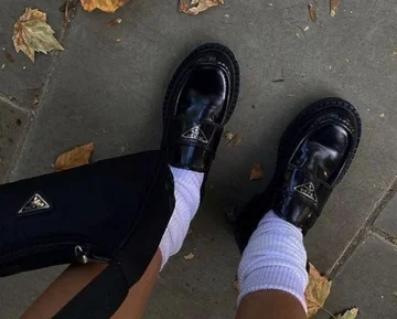 Ready for the new trend? Now everyone will see you combined your socks with your shoes.