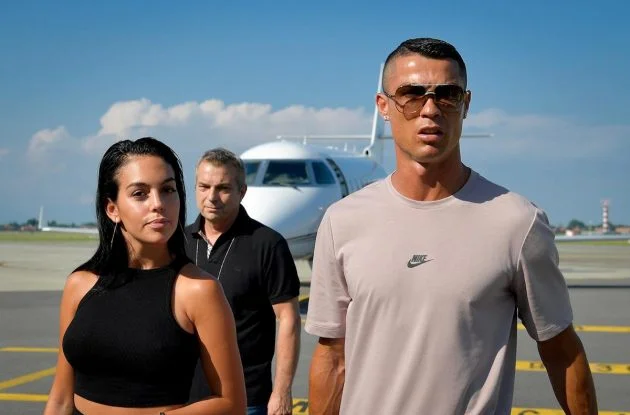 Iu aksidentua “pjesëtari” i familjes, Ronaldo e Georgina nisen me avion privat drejt Spanjës