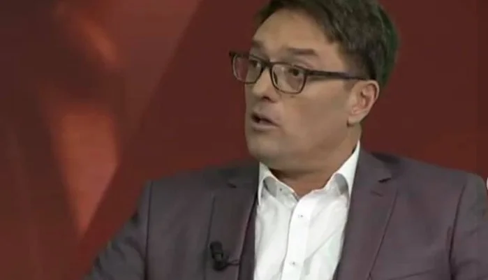 Ismet Munishi i frustruar: Na myti koncentrati, ndërtoni skuadra bio