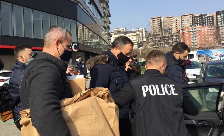 Përfundon aksioni i Policisë, arrestohen 4 zyrtarë të AZhB-së