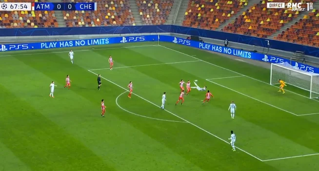 Super, super gol nga Giroud, shënon gol në mënyrë akrobatike ndaj spanjollëve