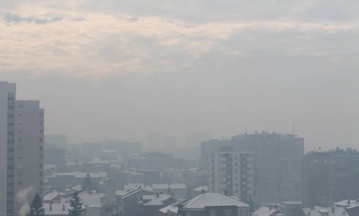 Shqetësuese: Prishtina sonte me nivelin e ajrit më të keq në botë