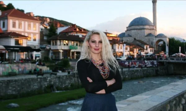 Duda Balje e dëshpëruar: Bën thirrje që problemi i ulëseve të zgjidhet politikisht