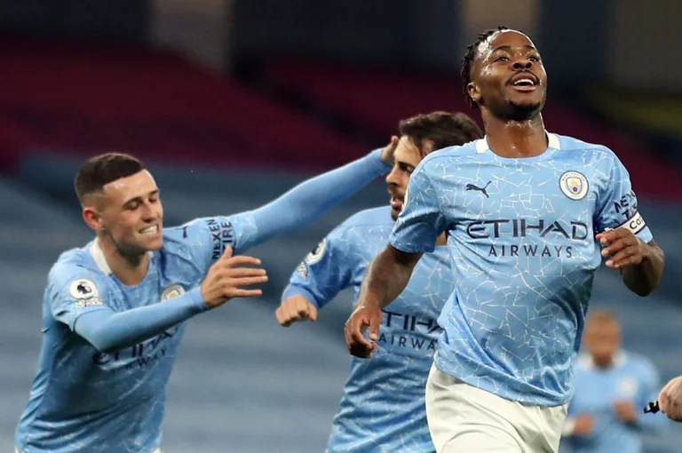 Bravo Arsenalit! I reziston disa sekonda Cityt – shënon Raheem Sterling me kokë