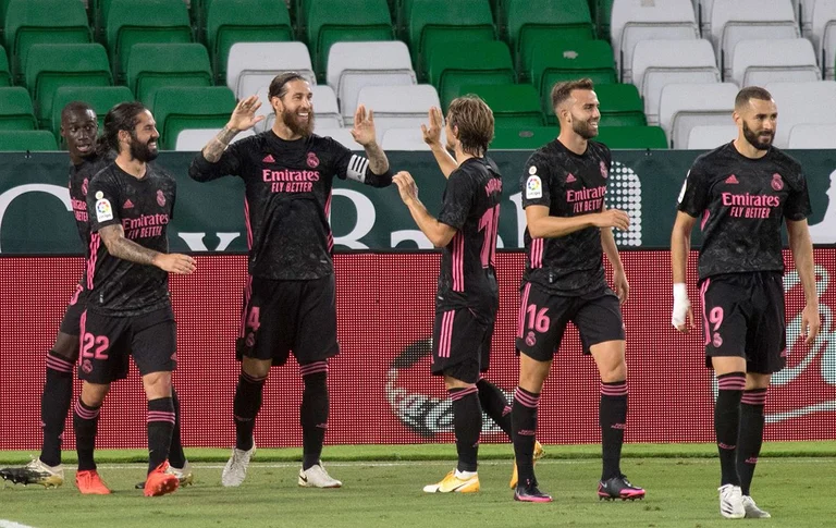 Real Madridi duhet ta shfrytëzojë humbjen e Atl Madridit, i shkon sonte Valladolidit: Formacionet zyrtare