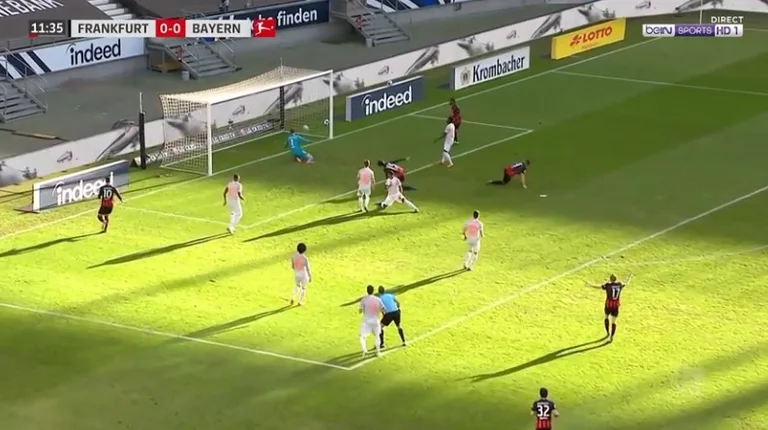 Eintracht Frankurti shkund Bayern Munichun
