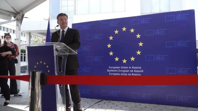 Lajçak s’e përmend kurrsesi njohjen reciproke: S’ka afate të caktuara për marrëveshjen Kosovë – Serbi