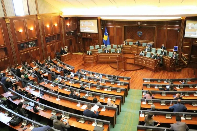 Rrezikohet përfaqësimi efektiv i komuniteteve joshumicë