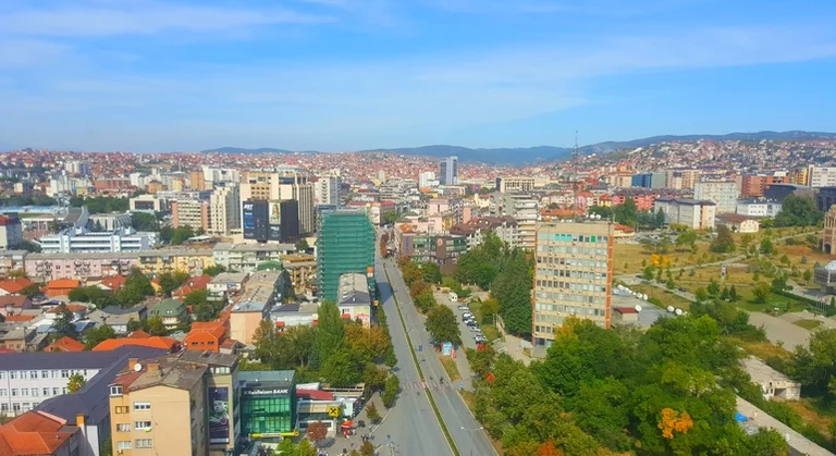 Prishtina po pret rezultatet e mbi 200 testeve për COVID-19
