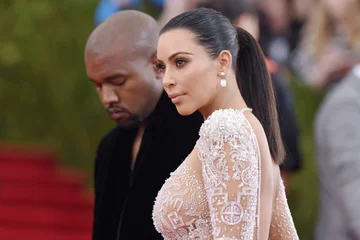 Après sept ans de mariage, Kim Kardashian demande à Canye West
