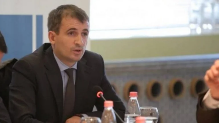 Miftarian: Corte Constitucional Paradox Pal Lekaj ha sido condenado hoy pero puede ser certificado como MP