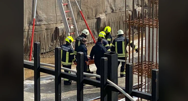 Speaking from the Labour Inspectorate: The worker fell from a height of six feet [2 m]