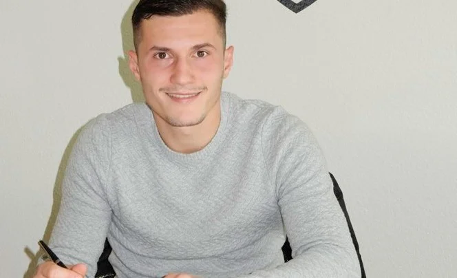 Er stimmte nicht mit der Abschaffung des Schweizer Cups, Jaka énxehenté, er kämpfte mit seinem Mitspieler