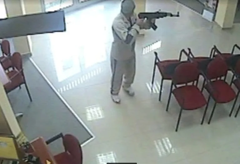 Robbery armato in Fushe Kosovo Village