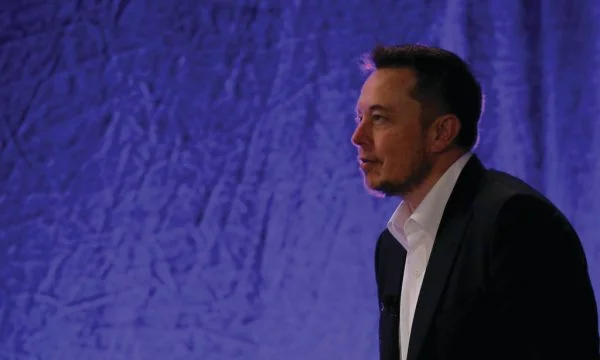 Elon Musk lost over $4 billion, who is now the richest man in the world?