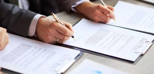 Half of Kosovo's private sector without contracts