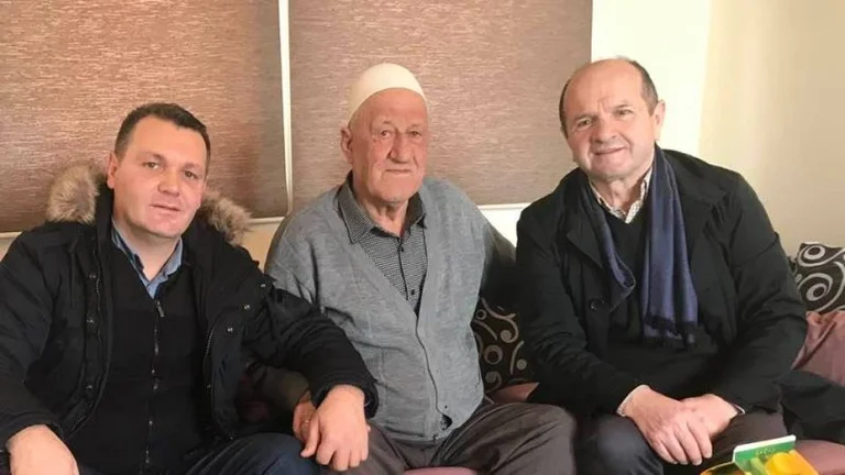 Former advisor visits Thaci's father to congratulate the 13th anniversary of Independence