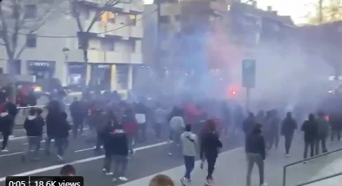 Down the streets of Barcelona, thousands of fans come out in support of the Catalons