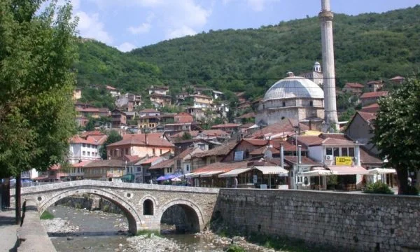 Herramientas de trabajo por valor de 4 mil euros, dos sospechosos arrestados en Prizren