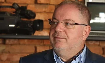 Trois histoires sur le gendre de Milica, Sali Berisha