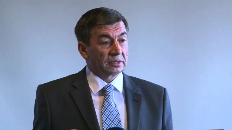 Edsim Bajrami wishes VVA: There are some advice for Kurti's party and PDK