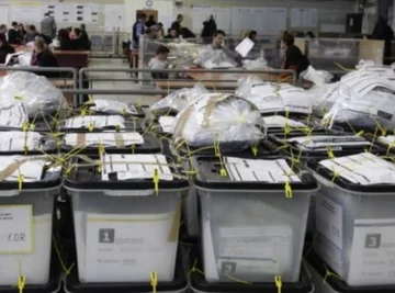 Vazhdon numërimi i votave, këta janë pesë kandidatët më të votuar të partive politike