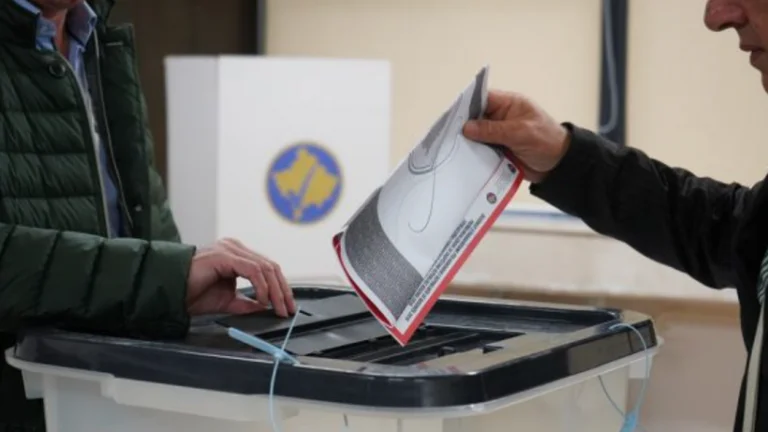 Plus de 62 % des voix sont comptées : VV 47,97 %, PDK 17,85 %, LDK 13,44 %
