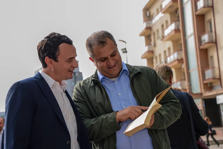Ahmeti speriamo che tu possa affrontare problemi reali