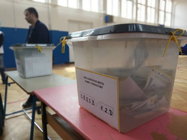 Más del 80 por ciento de los ciudadanos fueron a las urnas en municipios del norte