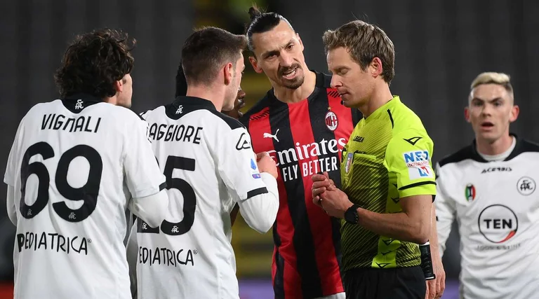 Milan is defeated by Spesia, in danger of losing head