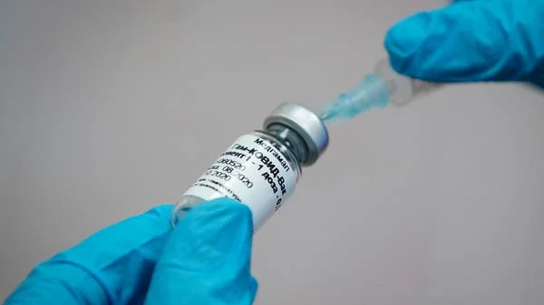 La ragione per cui la Svizzera ha respinto il vaccino coronarico dalla Russia