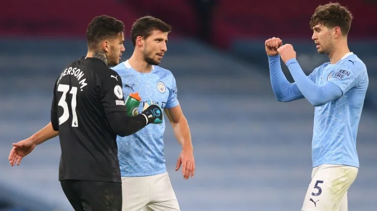 Man City Tottenham: Official formations Published