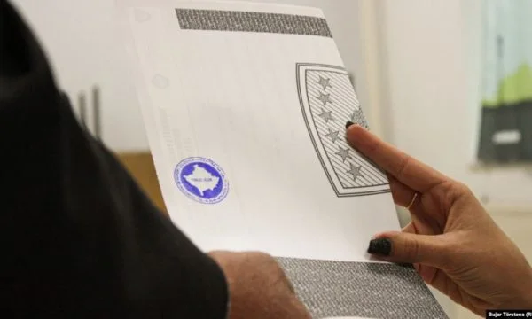 Ultimo giorno della campagna elettorale del Kosovo