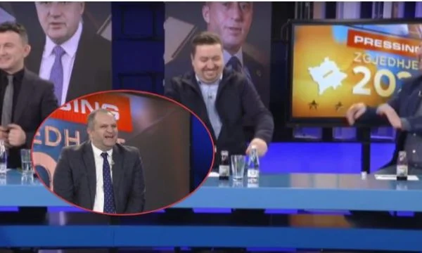 Syla rit quand Shpend Ahmeti parle du modèle scandinave pour les chômeurs