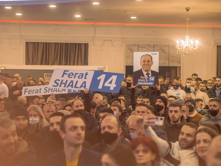 Ferat Shala receives support in Mitrovica: In the eyes of the Mitrovicas tonight I see the PDK win