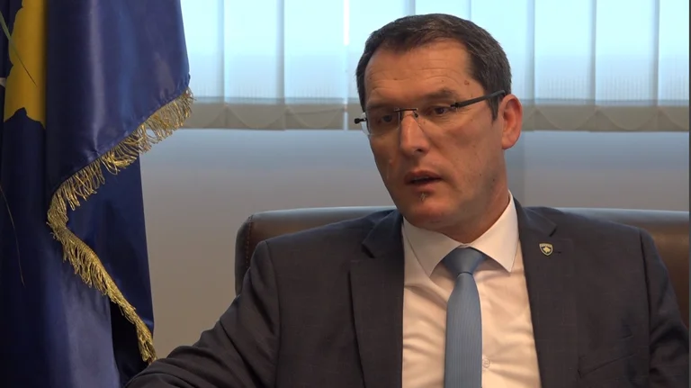 Le Gicaj du LDK perd Vjosa Osmani pour une déclaration d'elle comme Kurti: Quelle hypocrisie
