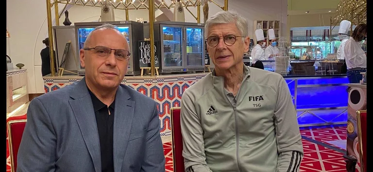 FFK-Präsident Agim Ademi trifft sich mit Arsene Wenger zusammen, was diskutiert wurde