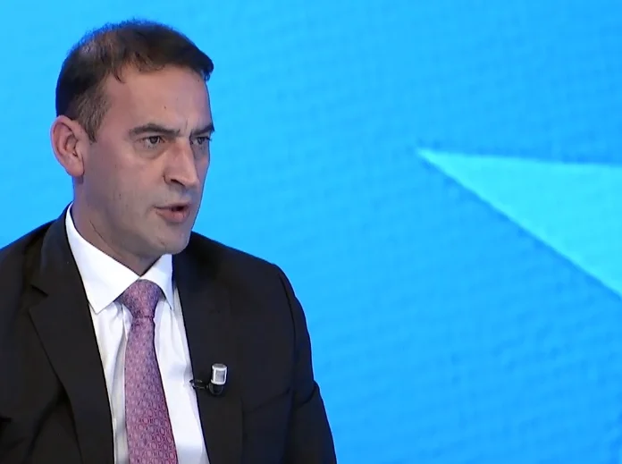 Haradinaj: Vjosa Osmani compró una casa en Marigona Hill