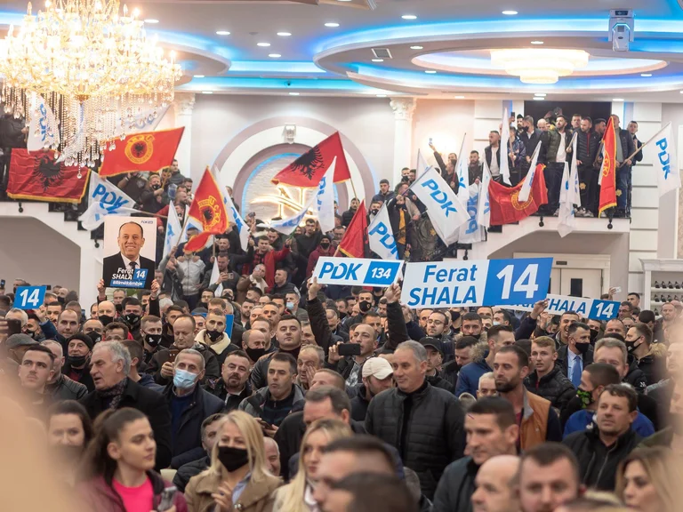 Shala: Die herrliche Aussicht auf die Drenas Rallye macht mich bereits zum Sieger