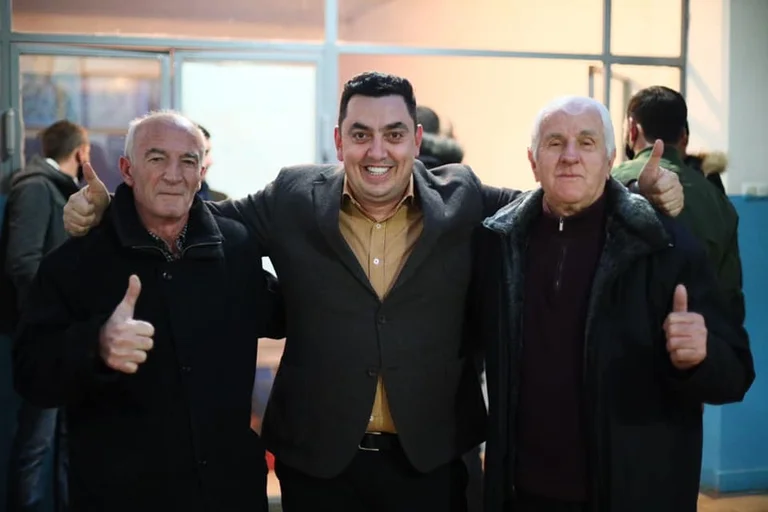 Menduh Abazi: Dedicato alla testa e ai piedi per la Gran Vittoria PDK