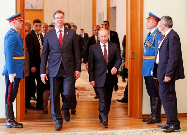 Russland reagiert: Bedens Brief an Vuciqi, um Kosovo zu erkennen, fordert es störend