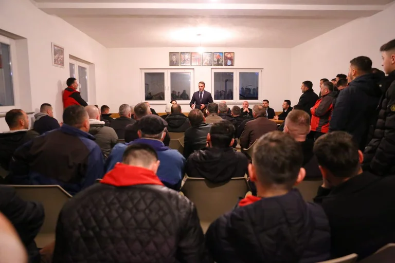 Daut Haradinaj da Peja: Tutti allineati per la vittoria della Forza del Kosovo