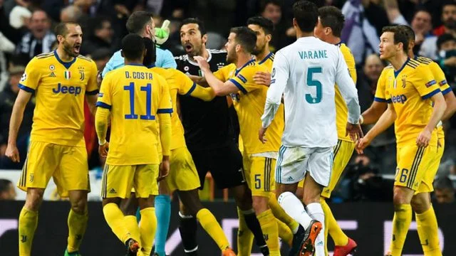 Il a été forcé d'évacuer sa famille après les menaces de mort : Qu'est-il arrivé à l'arbitre du match Real Madrid-Juventus ?