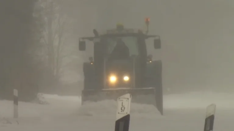 The temperature to -30 degrees in Russia, the cold includes Poland and the Netherlands