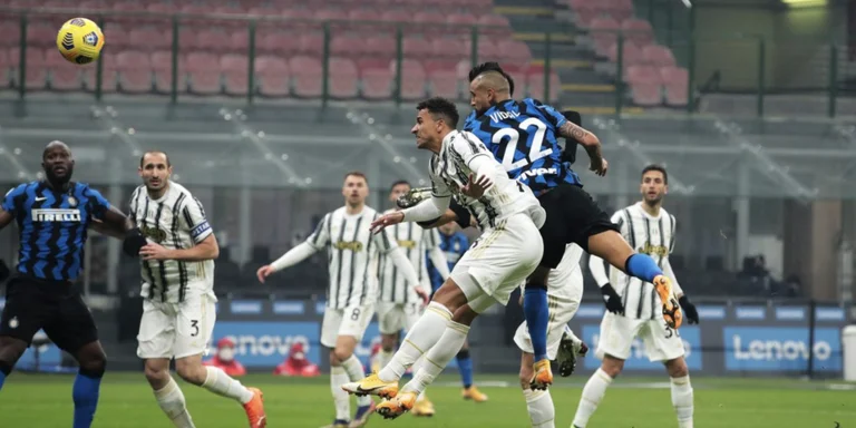 Juventus-Inter: These are possible formations.