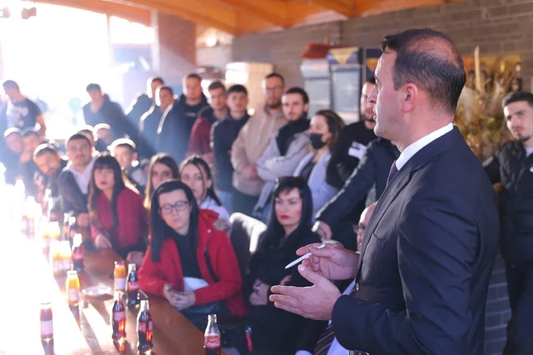 Gran recepción para Daut Haradinaj por la juventud de Lipjan
