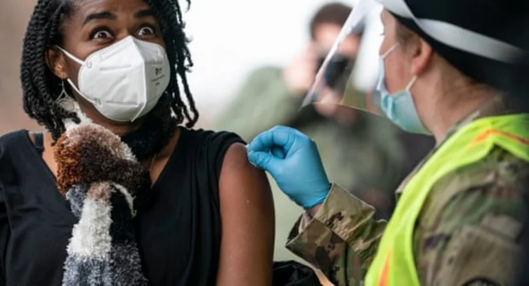 Plus de 39 millions d'Américains ont reçu un vaccin. - CO VID