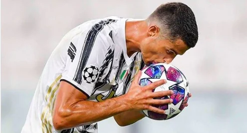 Cristiano Ronaldo injoron finalen e Ligës së Kampionëve, këtë e bëri edhe në Kupën e Botës