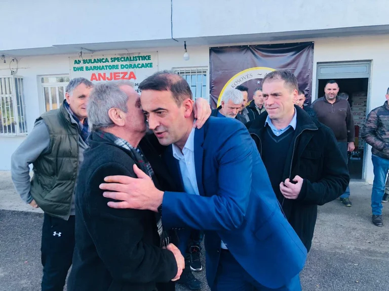 Daut Haradinaj: Starker Pec Ein weiterer starker Kosovo